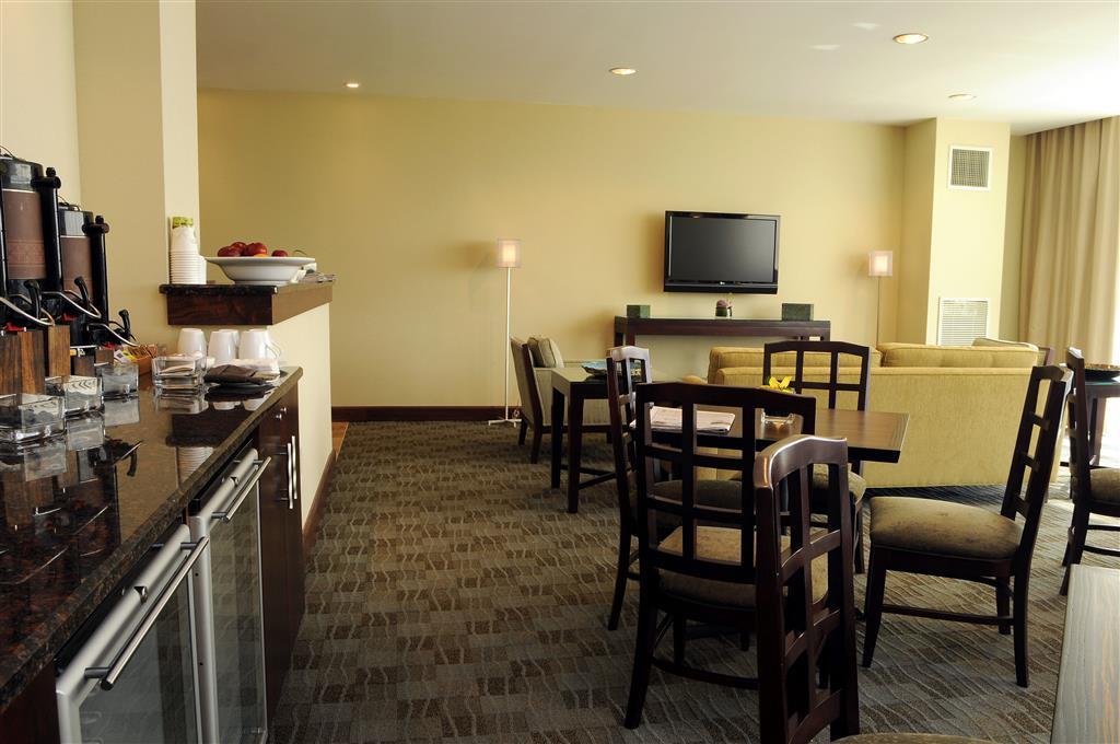 Hotel The Westin Mount Laurel Restaurace fotografie